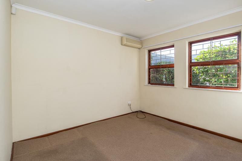 To Let 2 Bedroom Property for Rent in Tokai Western Cape